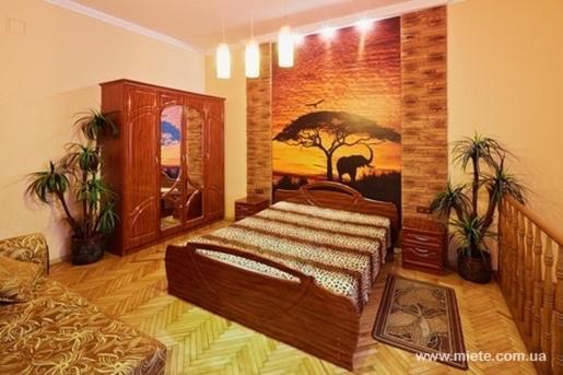 2 Rooms Central Anna Apartment リヴィウ エクステリア 写真